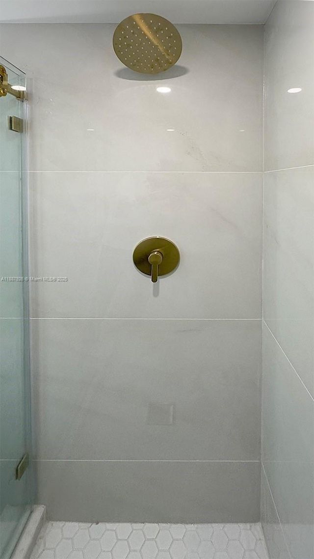 3301 N Country Club Dr, Unit 502, Aventura, FL 33180 Photo