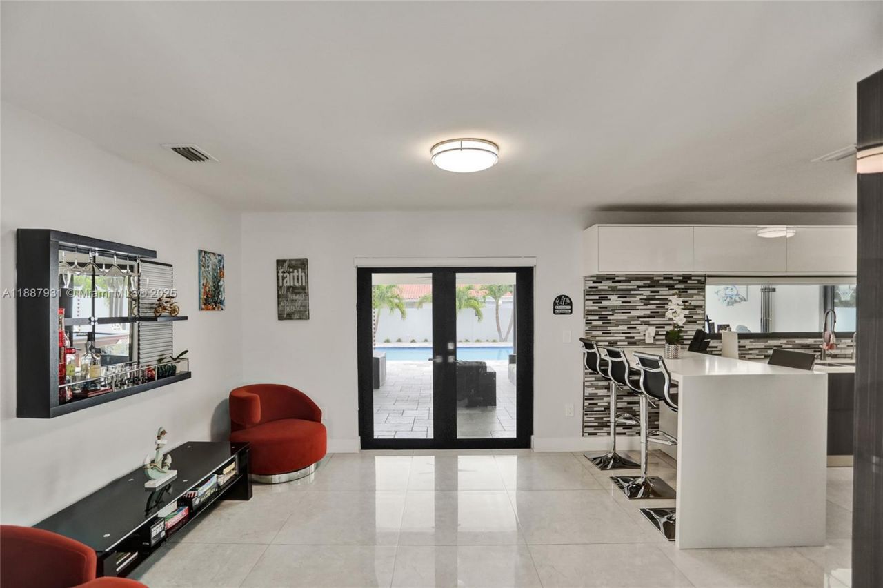 6201 SW 107th Ave, Miami, FL 33173 Photo