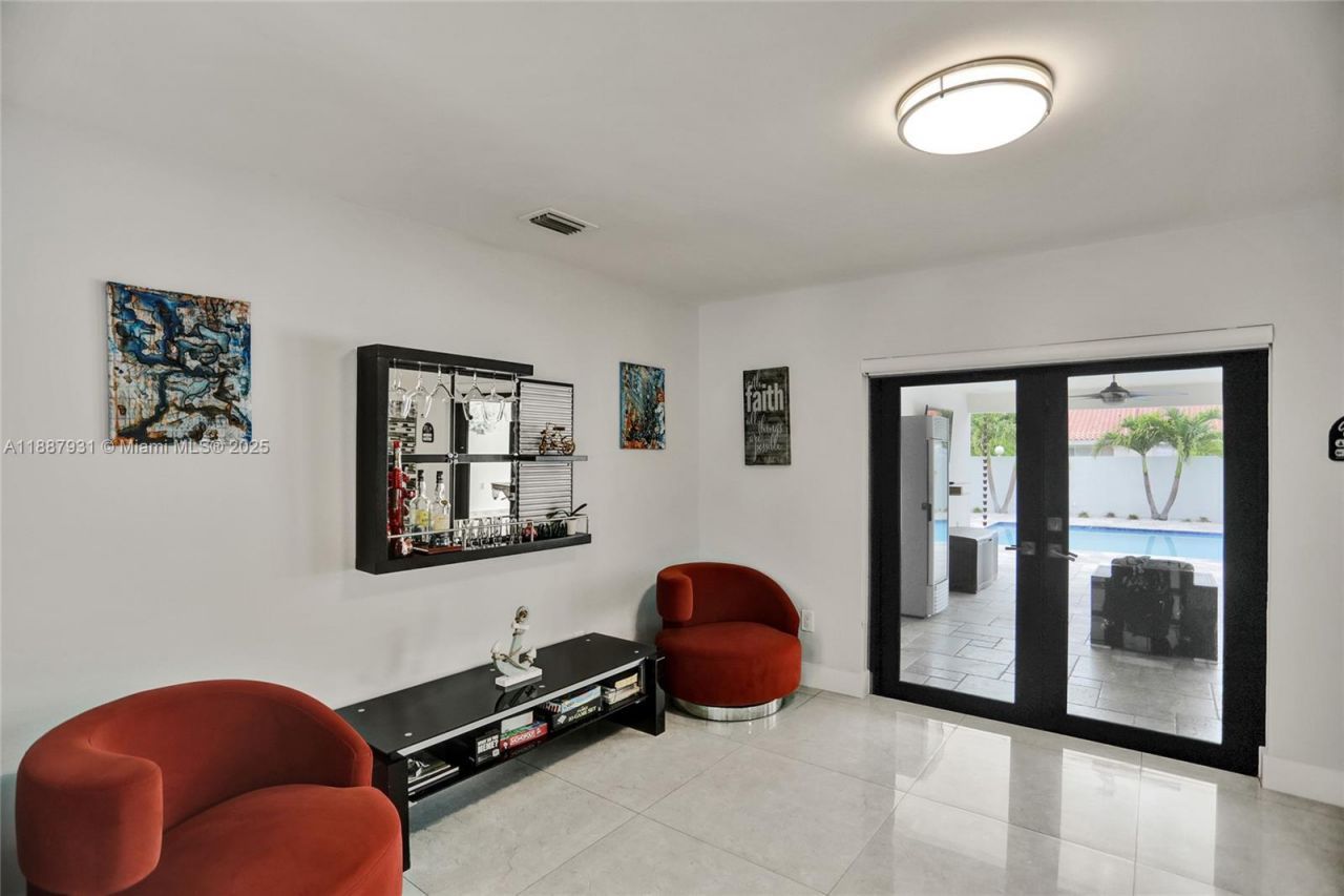 6201 SW 107th Ave, Miami, FL 33173 Photo