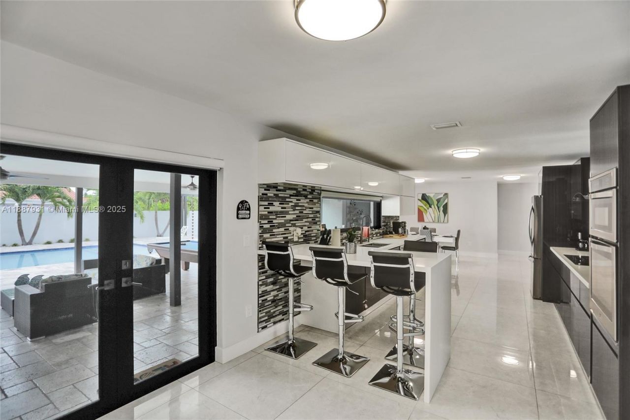 6201 SW 107th Ave, Miami, FL 33173 Photo