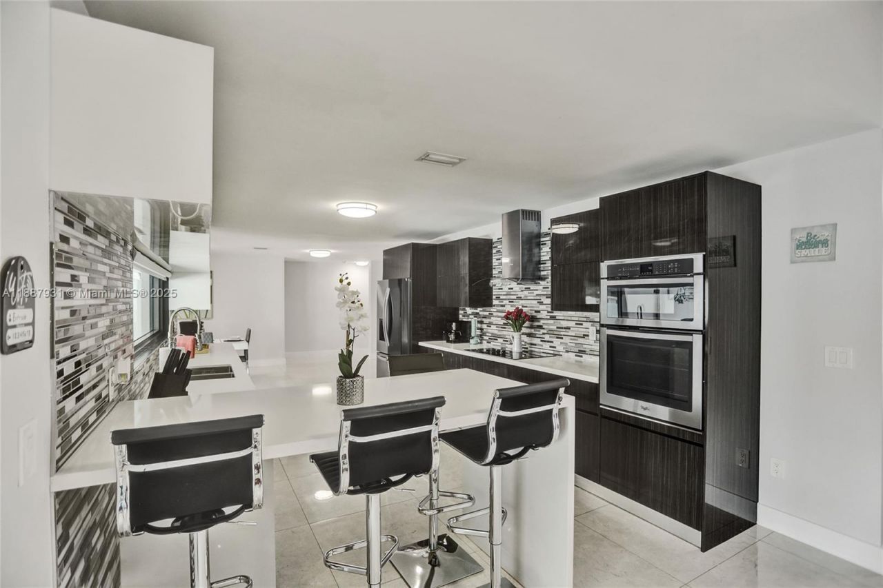 6201 SW 107th Ave, Miami, FL 33173 Photo