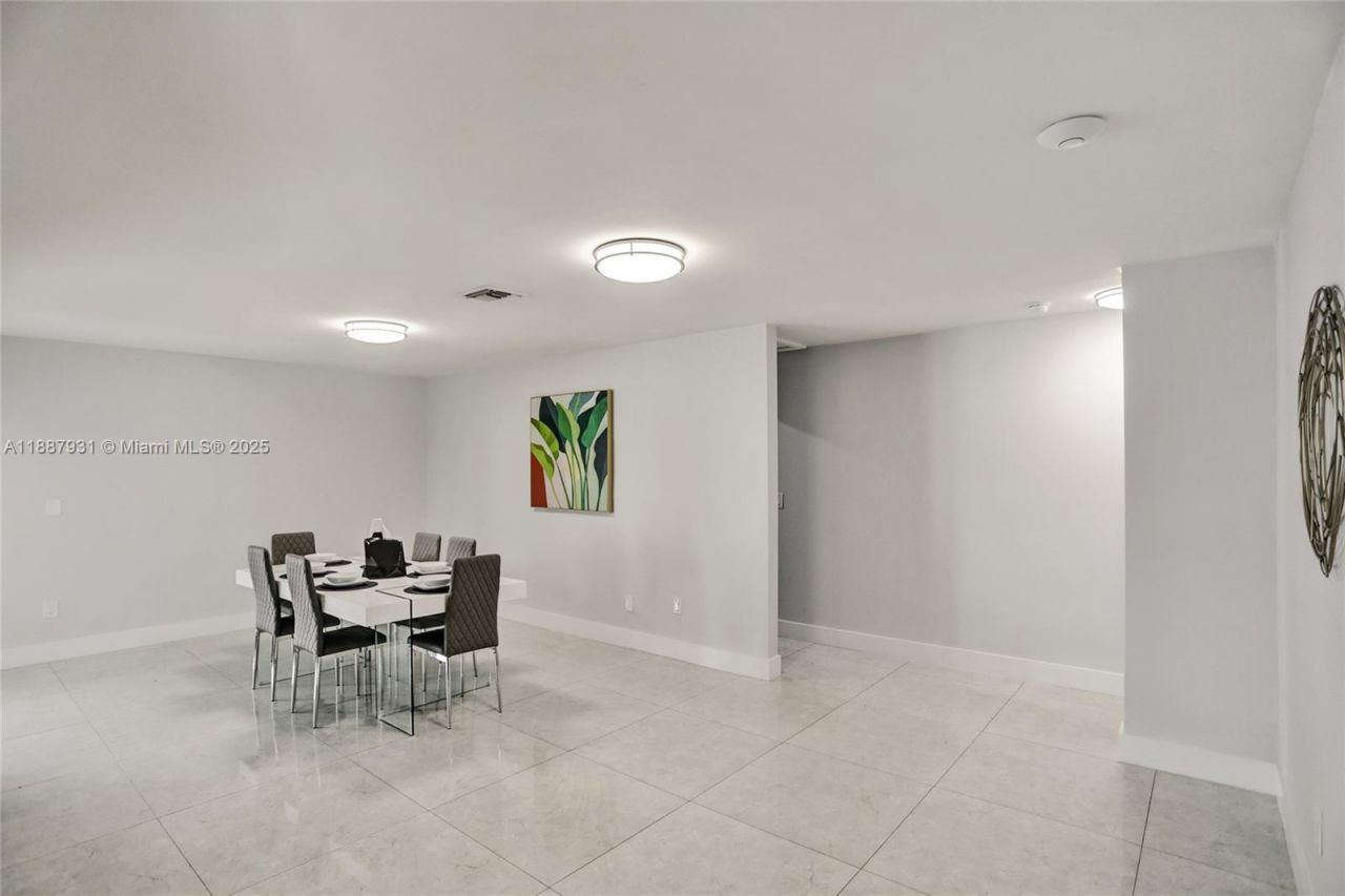 6201 SW 107th Ave, Miami, FL 33173 Photo