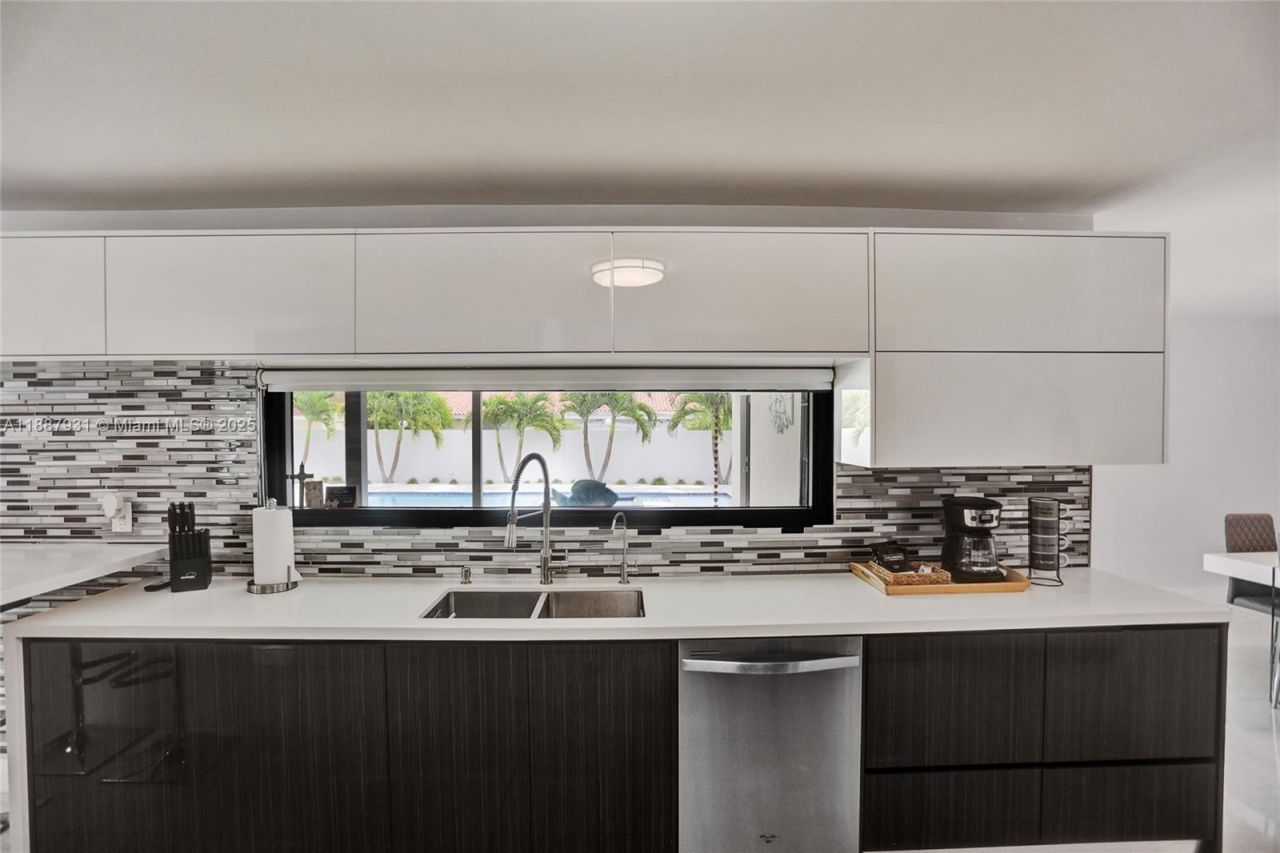 6201 SW 107th Ave, Miami, FL 33173 Photo