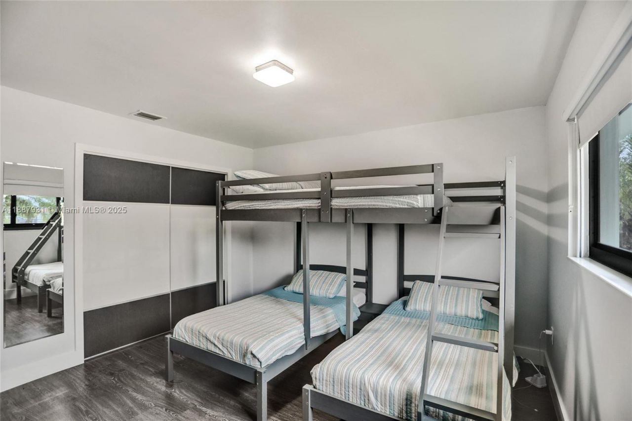 6201 SW 107th Ave, Miami, FL 33173 Photo