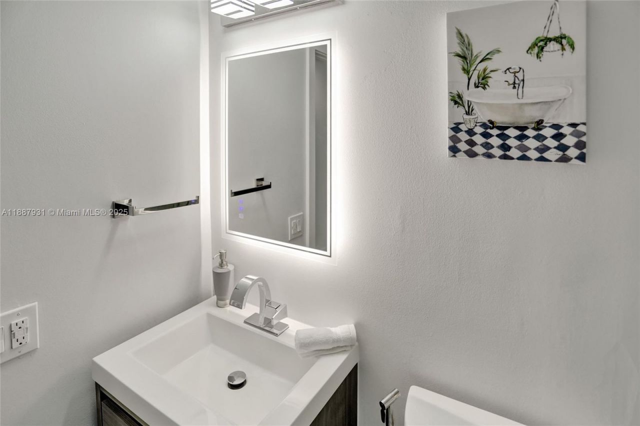 6201 SW 107th Ave, Miami, FL 33173 Photo