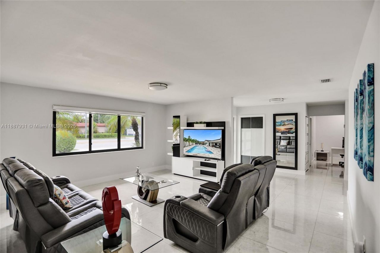 6201 SW 107th Ave, Miami, FL 33173 Photo