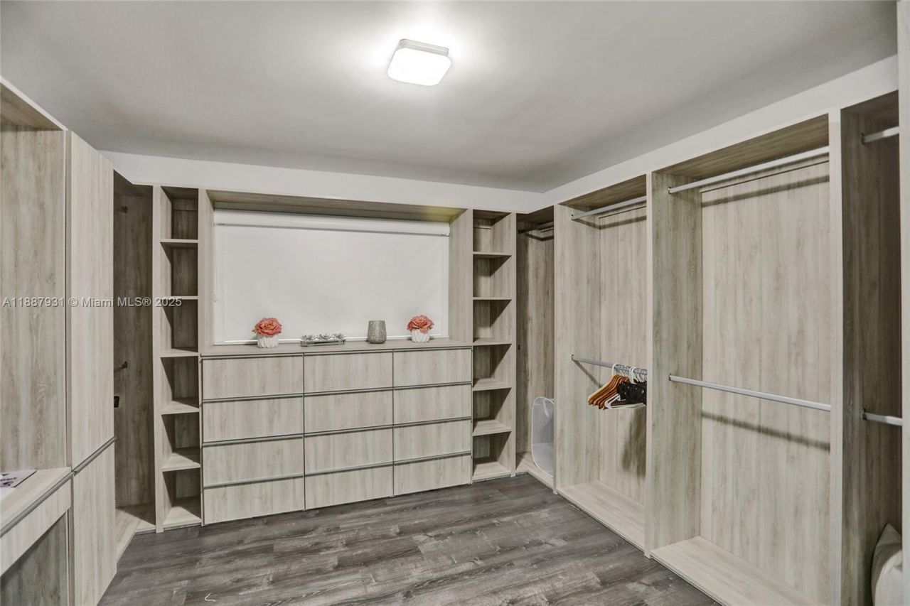 6201 SW 107th Ave, Miami, FL 33173 Photo