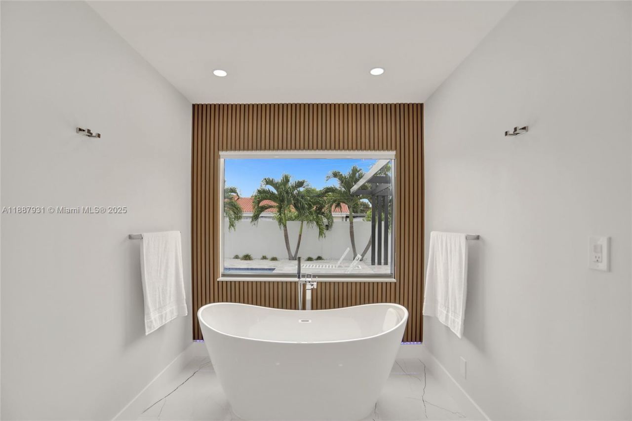 6201 SW 107th Ave, Miami, FL 33173 Photo