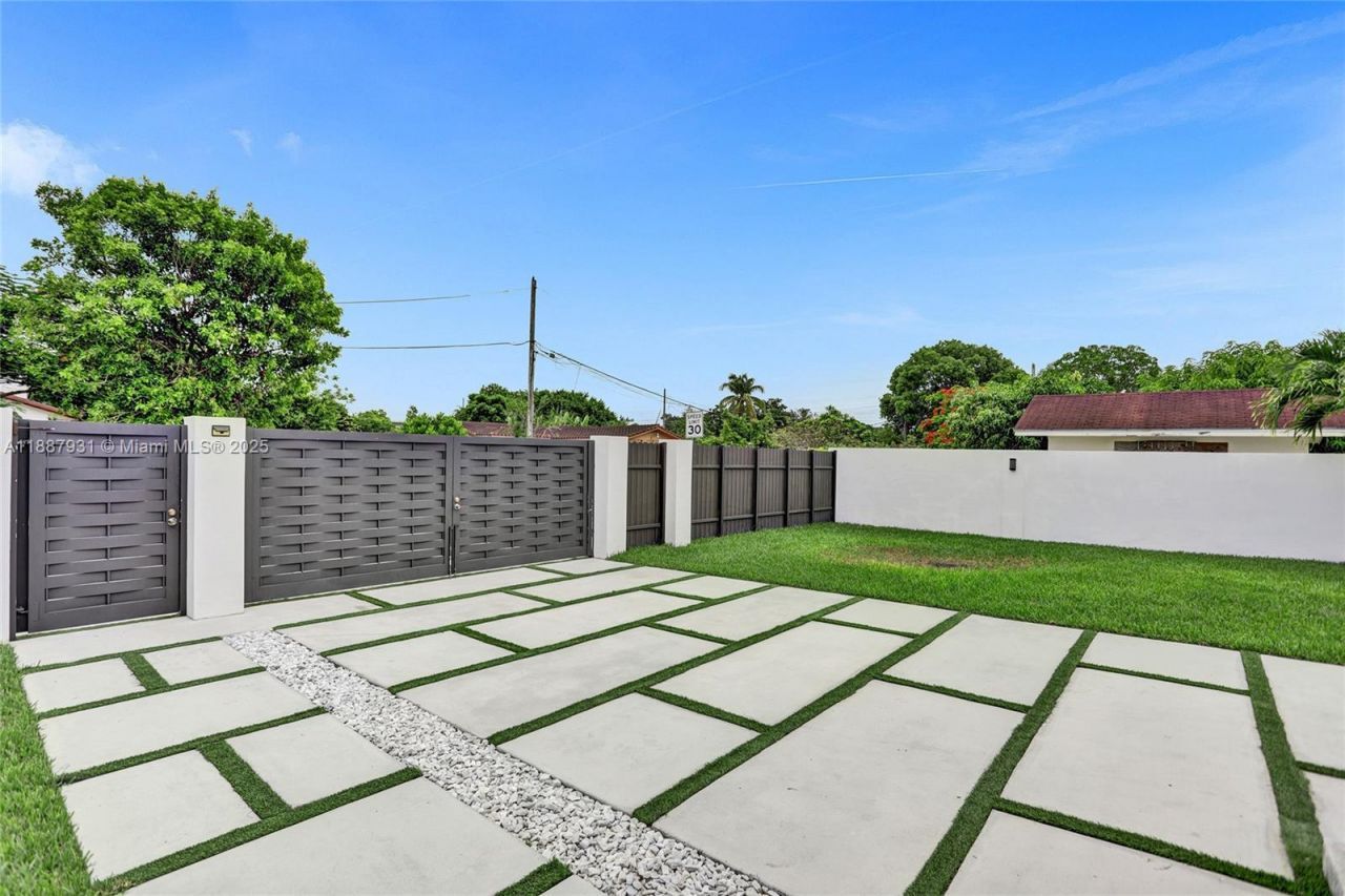 6201 SW 107th Ave, Miami, FL 33173 Photo