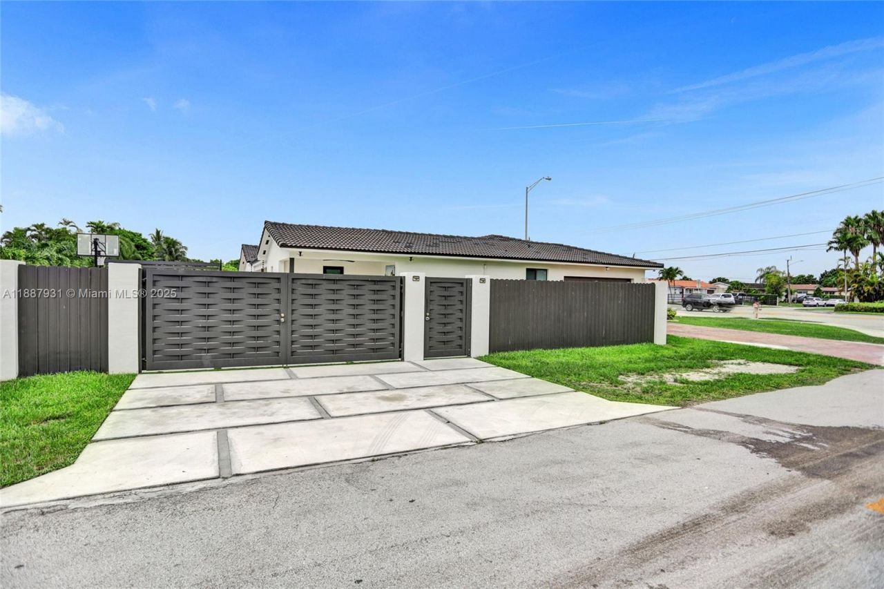 6201 SW 107th Ave, Miami, FL 33173 Photo