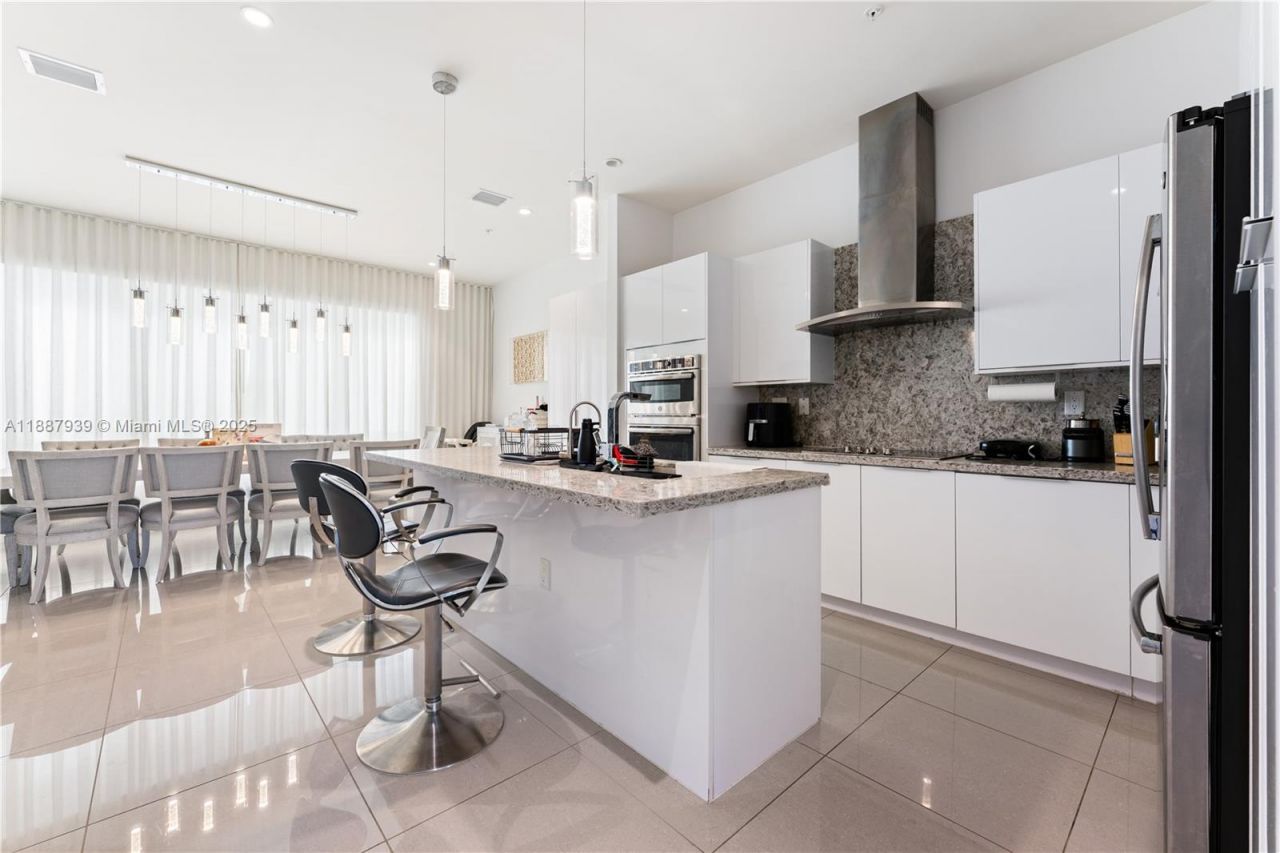 10354 NW 64th St, Doral, FL 33178 Photo