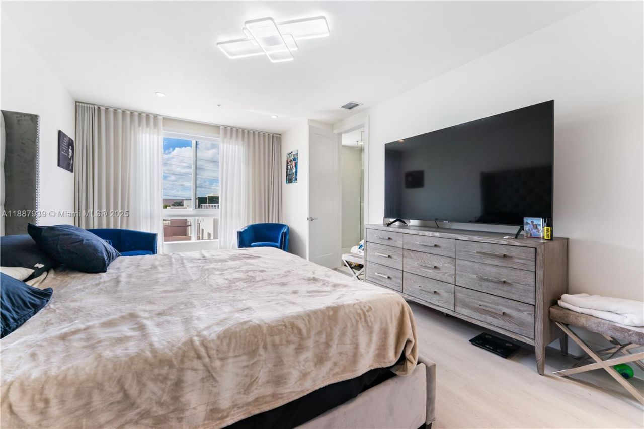 10354 NW 64th St, Doral, FL 33178 Photo