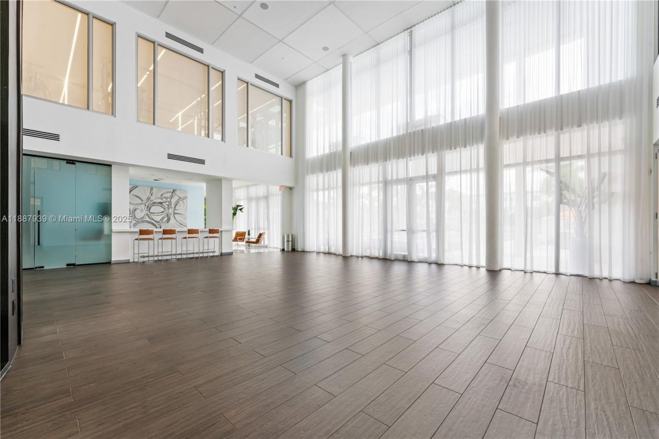 10354 NW 64th St, Doral, FL 33178 Photo