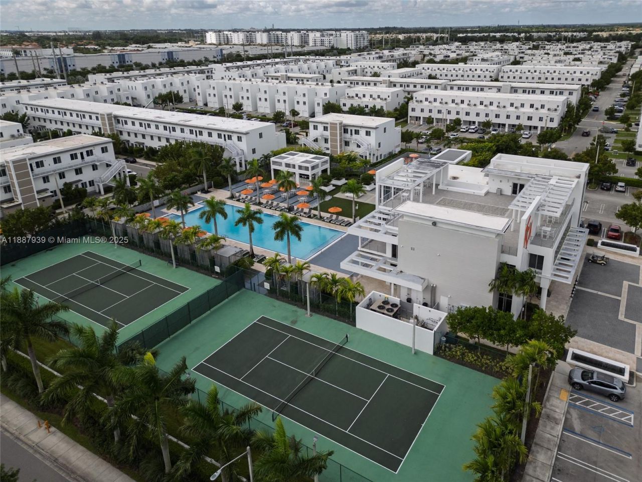 10354 NW 64th St, Doral, FL 33178 Photo