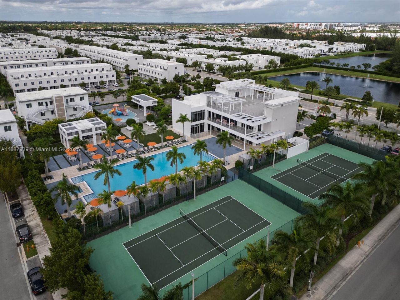 10354 NW 64th St, Doral, FL 33178 Photo