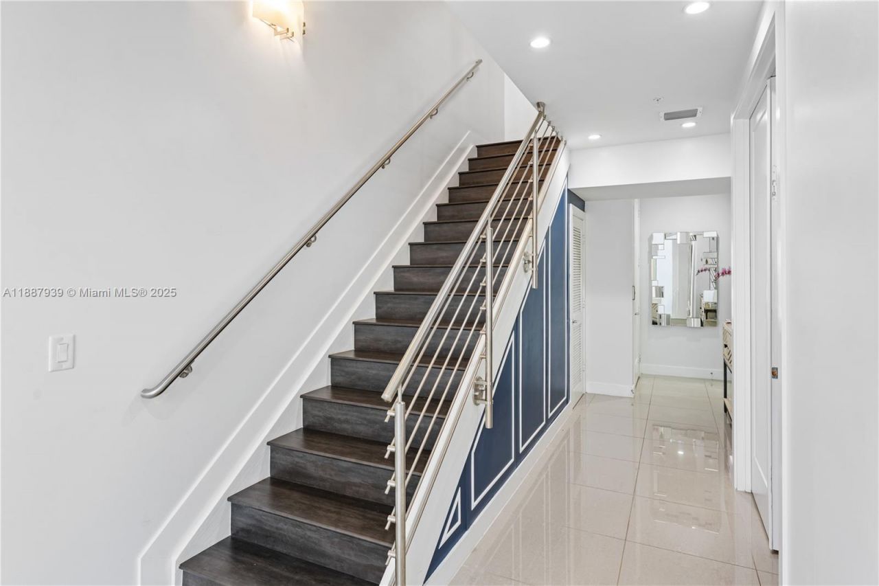 10354 NW 64th St, Doral, FL 33178 Photo