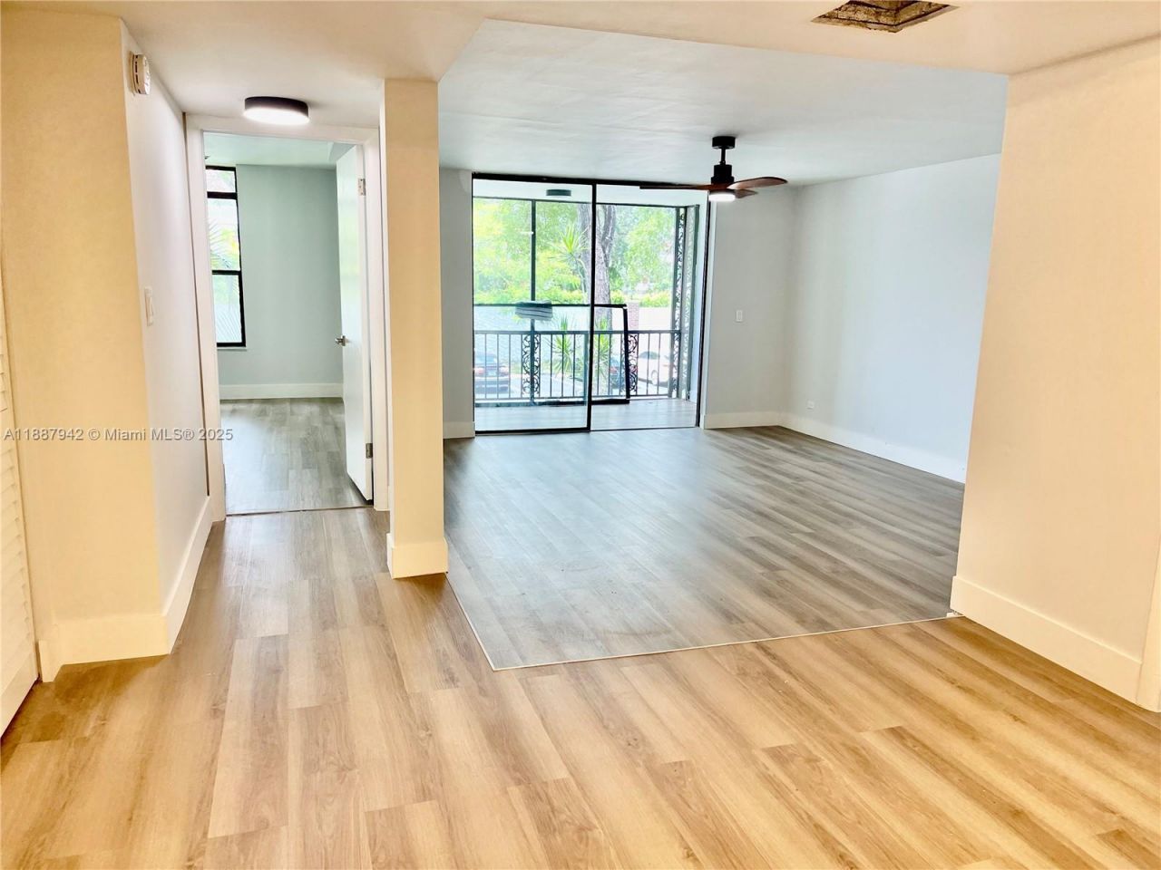 3680 Inverrary Dr, Unit 2B, Lauderhill, FL 33319 Photo