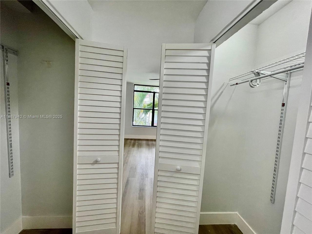 3680 Inverrary Dr, Unit 2B, Lauderhill, FL 33319 Photo