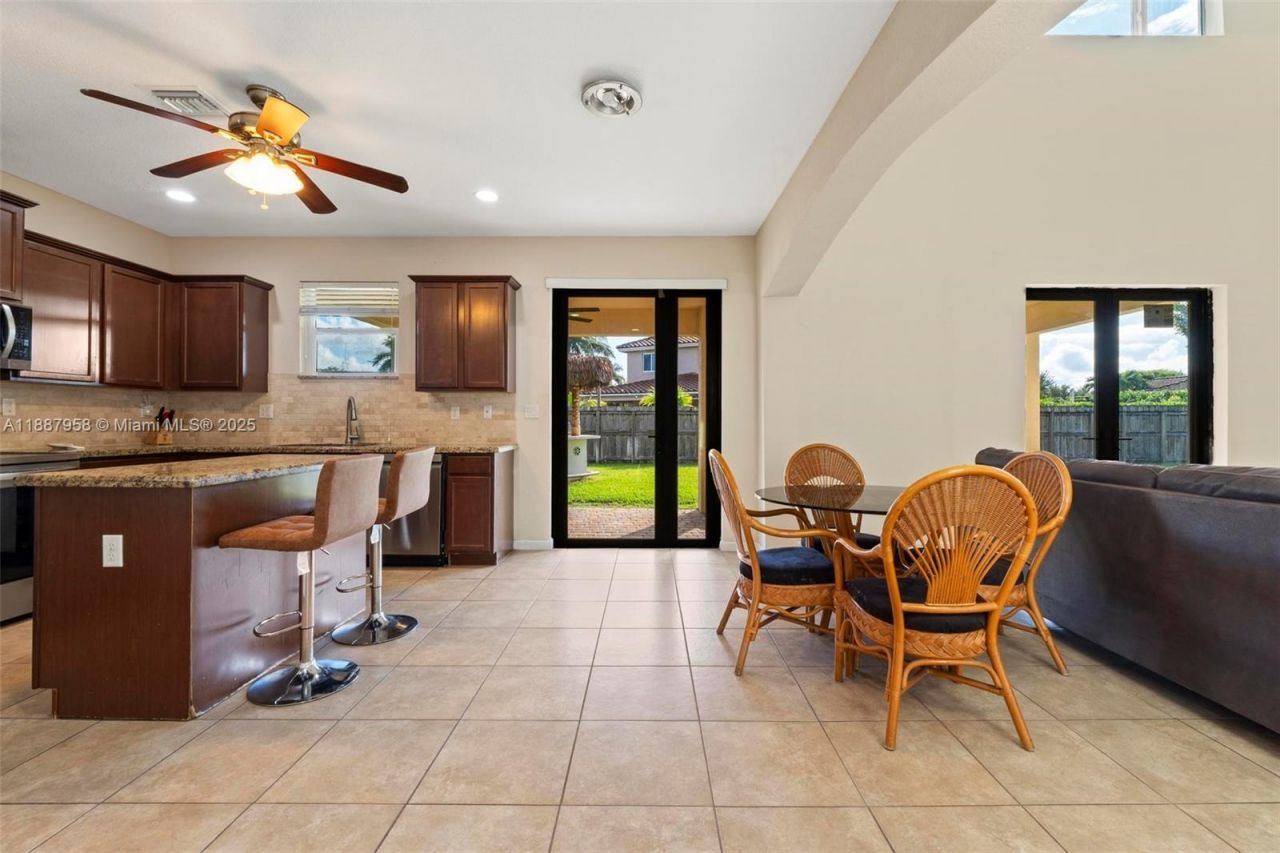 2147 NW 15th Pl, Homestead, FL 33030 Photo