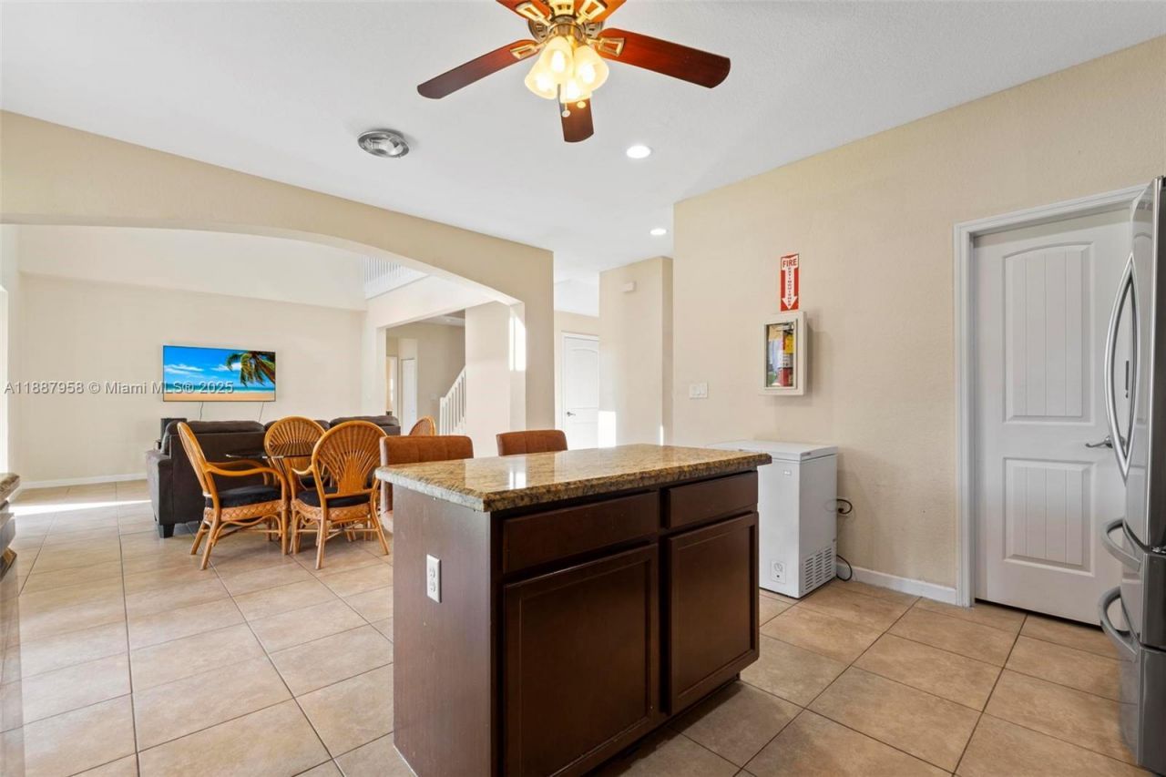 2147 NW 15th Pl, Homestead, FL 33030 Photo