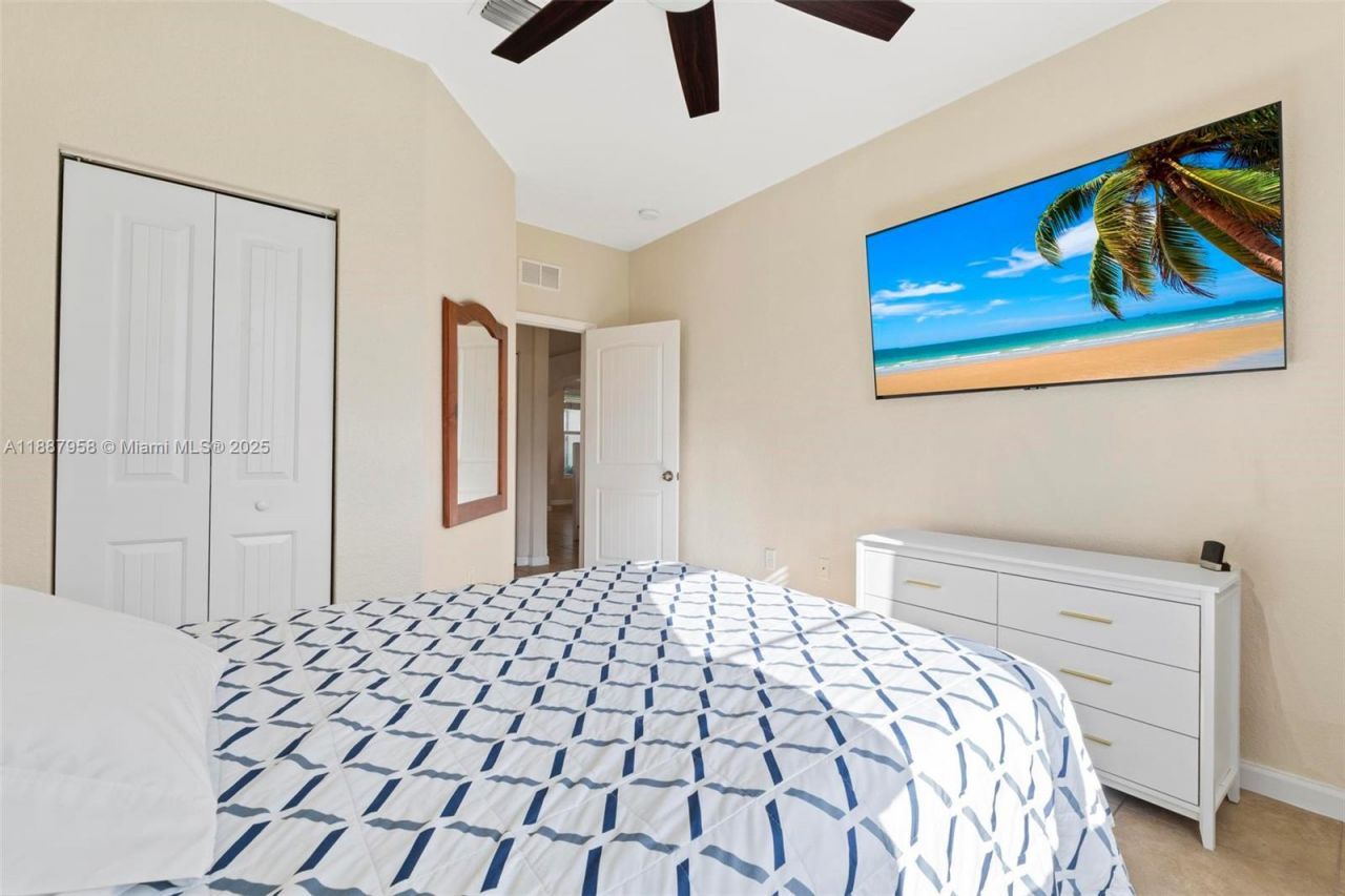 2147 NW 15th Pl, Homestead, FL 33030 Photo