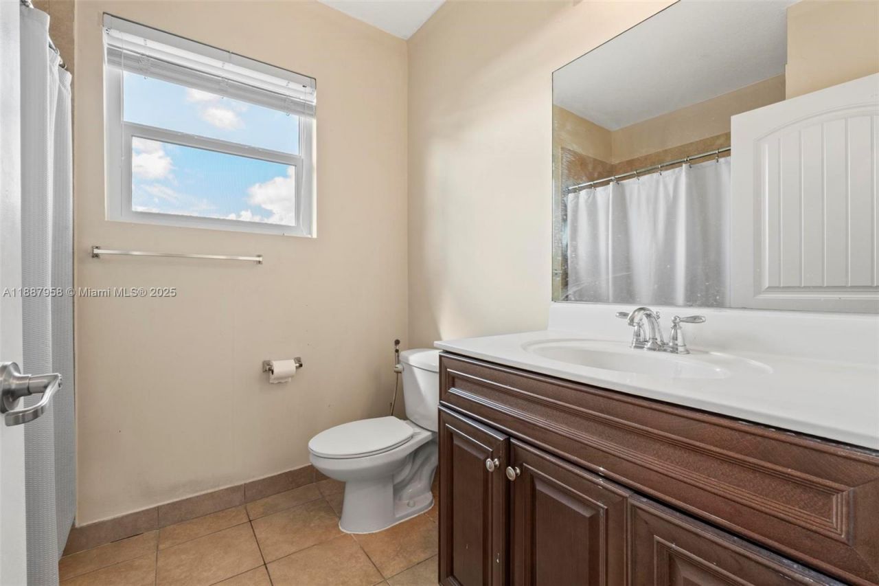 2147 NW 15th Pl, Homestead, FL 33030 Photo