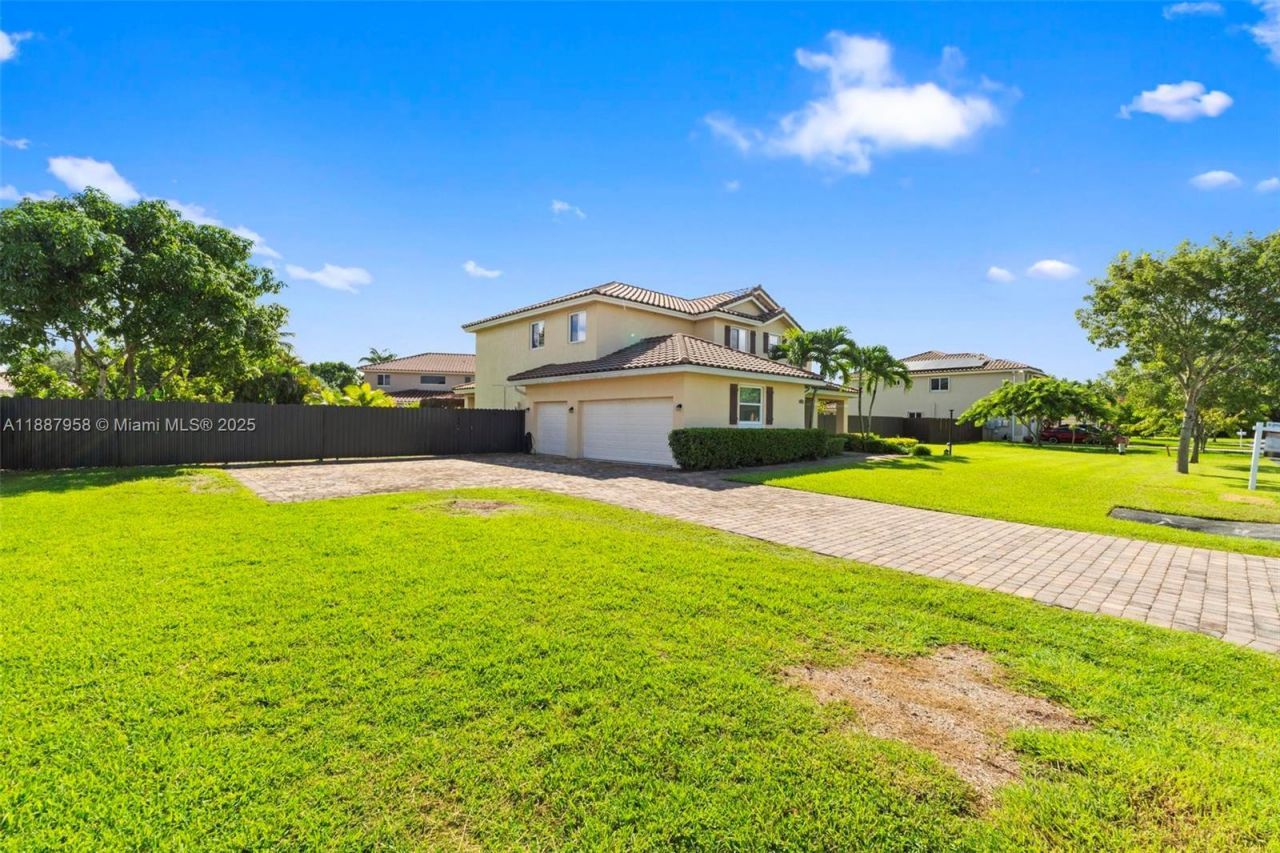 2147 NW 15th Pl, Homestead, FL 33030 Photo