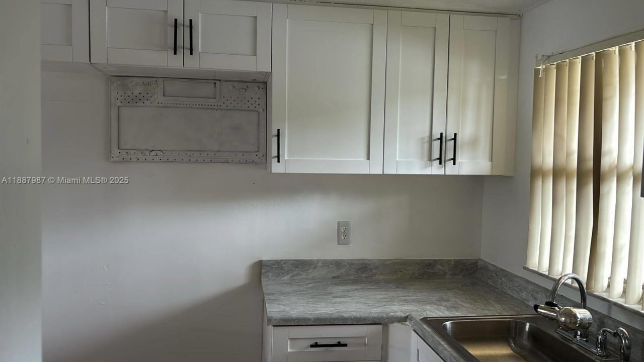 8920 Sunrise Lakes Blvd, Unit 111, Sunrise, FL 33322 Photo