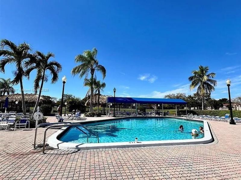 8920 Sunrise Lakes Blvd, Unit 111, Sunrise, FL 33322 Photo