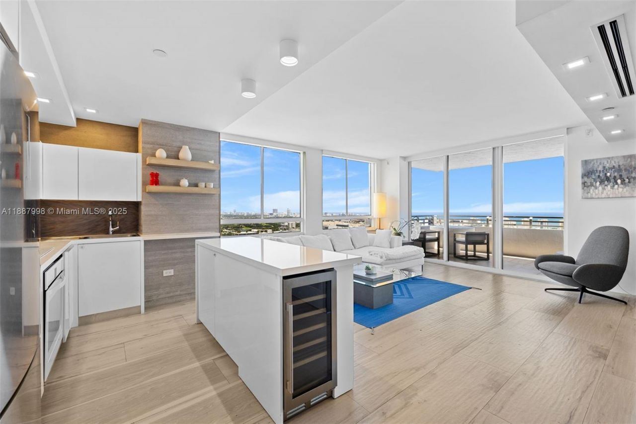 1330 West Ave, Unit 3407, Miami Beach, FL 33139 Photo