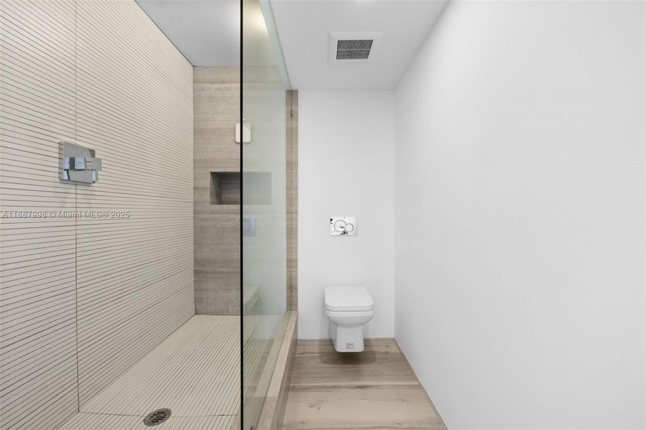 1330 West Ave, Unit 3407, Miami Beach, FL 33139 Photo