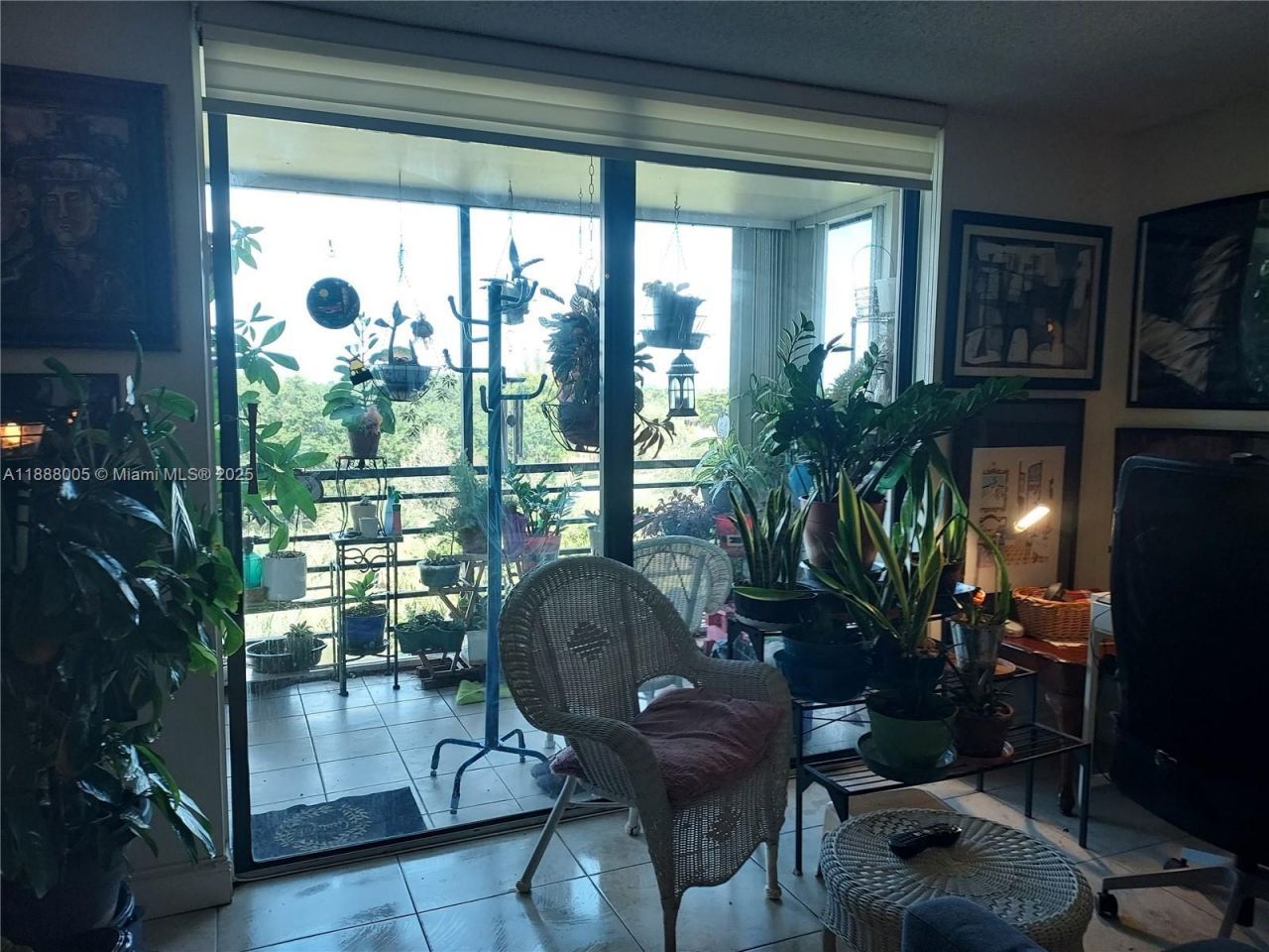 1400 Saint Charles Pl, Unit 623, Pembroke Pines, FL 33026 Photo