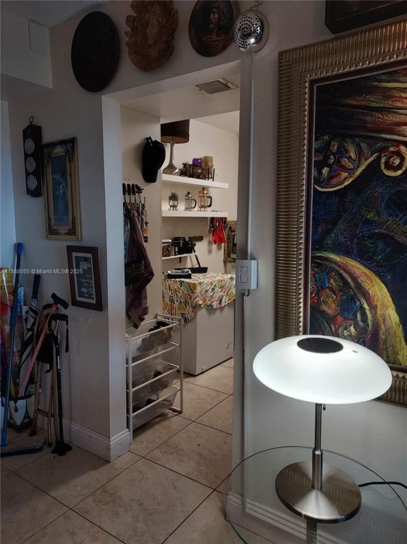 1400 Saint Charles Pl, Unit 623, Pembroke Pines, FL 33026 Photo