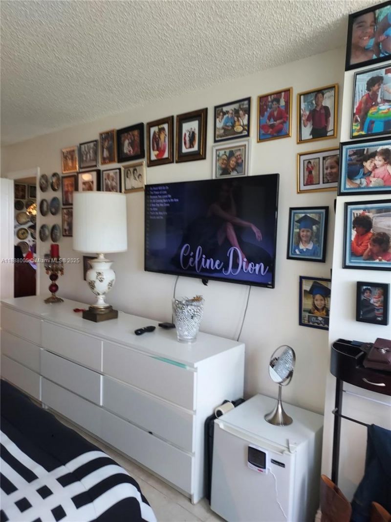 1400 Saint Charles Pl, Unit 623, Pembroke Pines, FL 33026 Photo