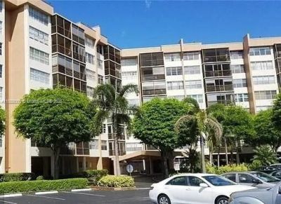 1400 Saint Charles Pl, Unit 623, Pembroke Pines, FL 33026 Photo