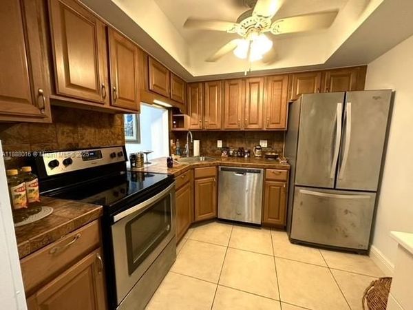 1801 S Ocean Dr, Unit 541, Hallandale Beach, FL 33009