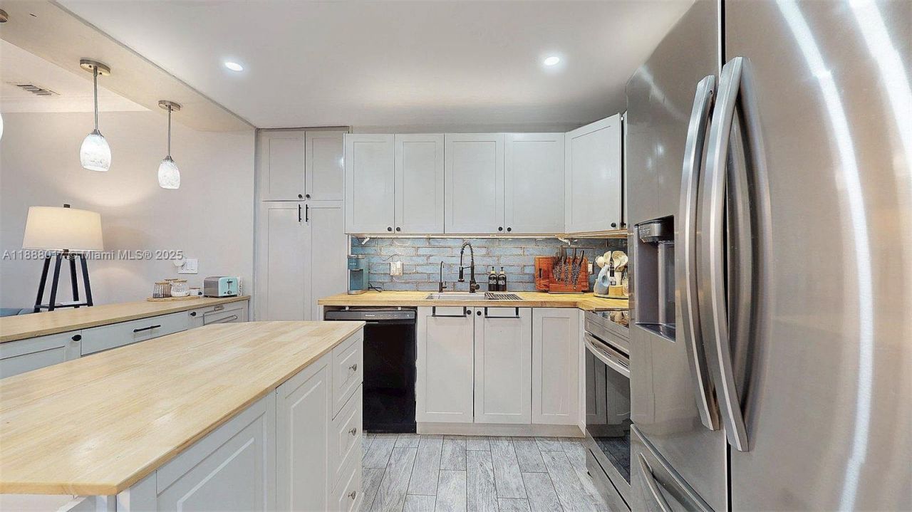 18475 SW 204th St, Miami, FL 33187 Photo