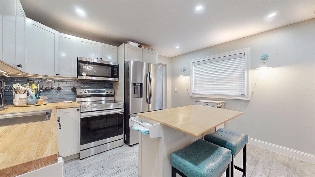 18475 SW 204th St, Miami, FL 33187 Photo