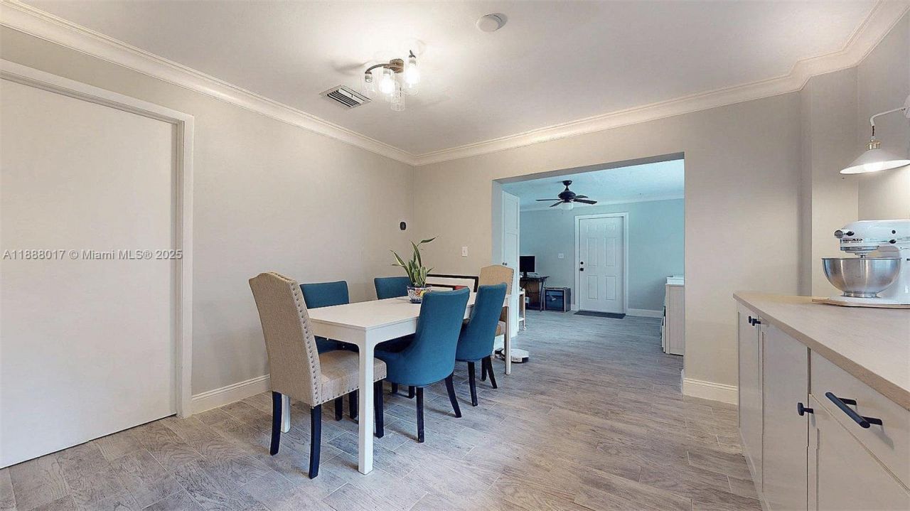 18475 SW 204th St, Miami, FL 33187 Photo