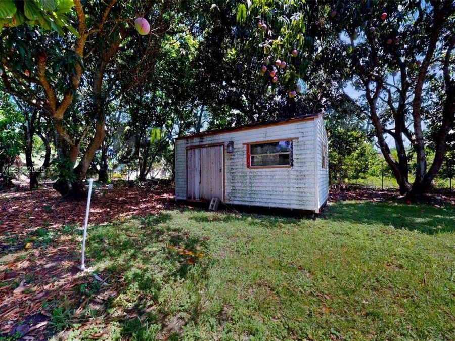 Property Image 32
