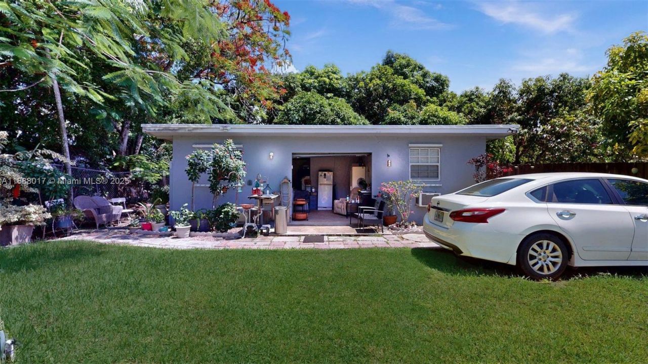 18475 SW 204th St, Miami, FL 33187 Photo