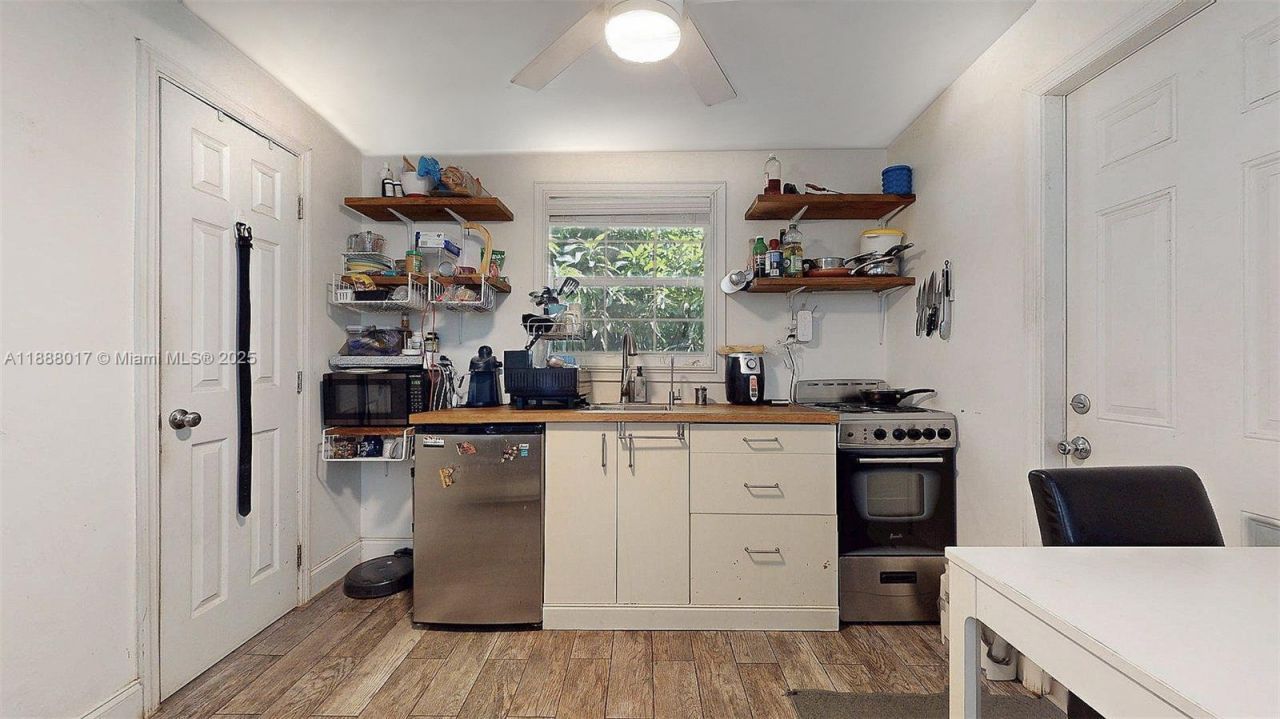 18475 SW 204th St, Miami, FL 33187 Photo