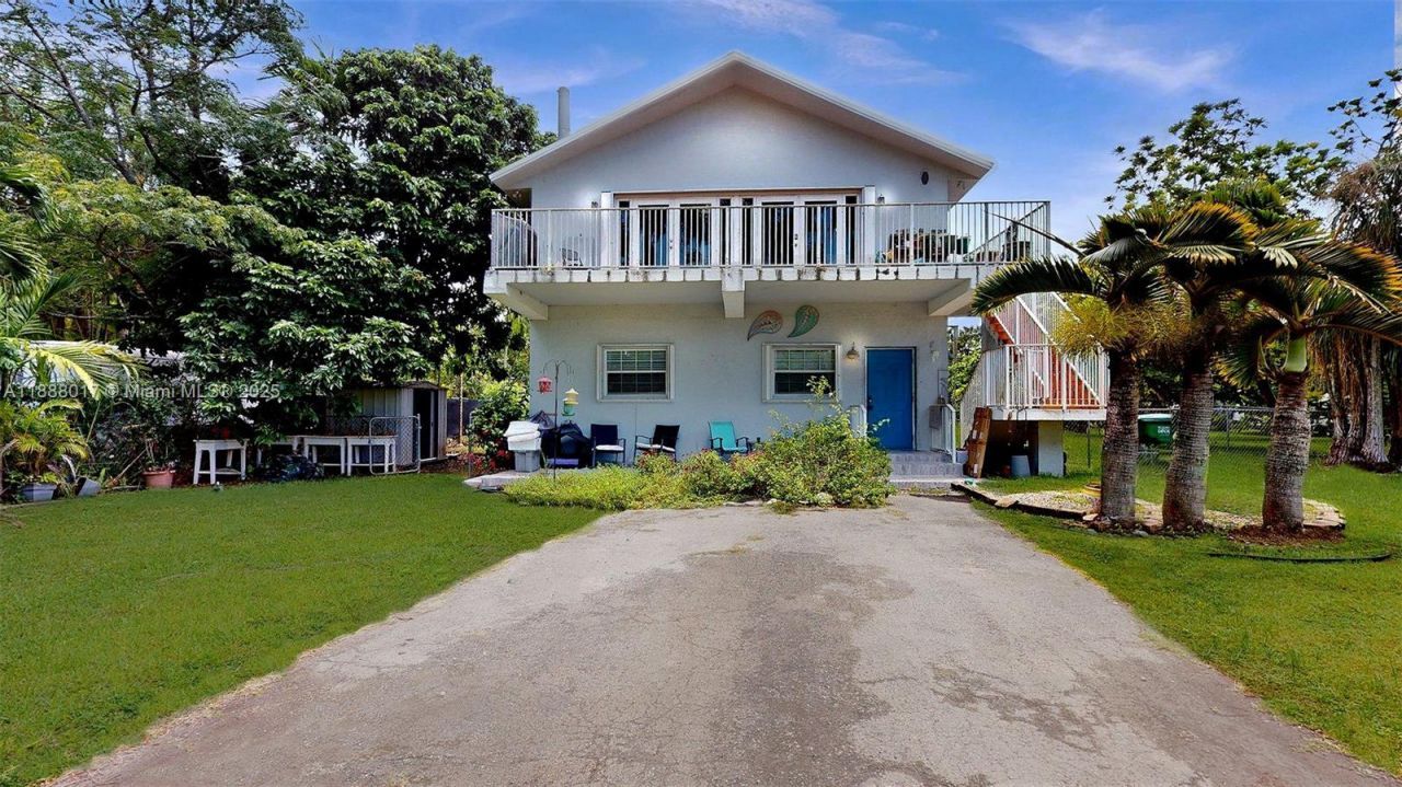 18475 SW 204th St, Miami, FL 33187 Photo