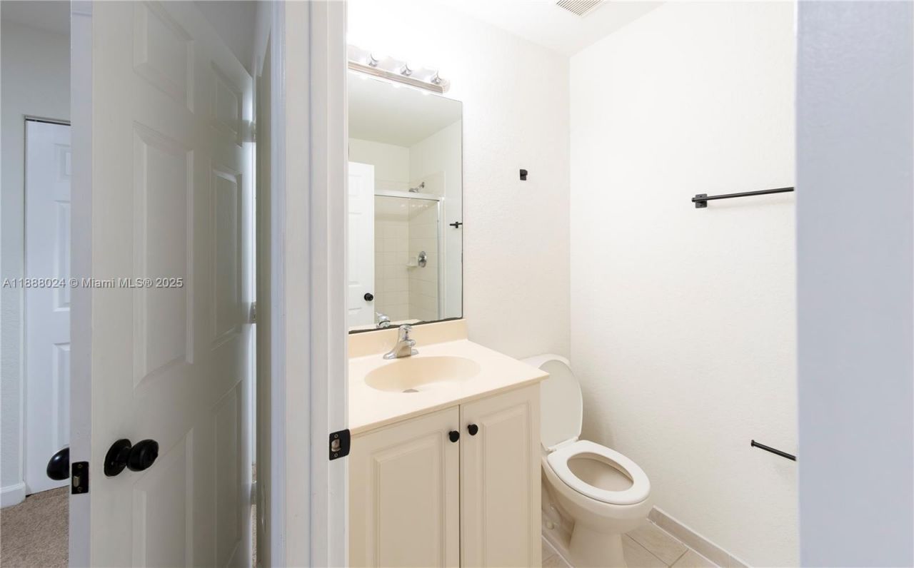 4130 Napoli Lake Dr, Riviera Beach, FL 33410 Photo