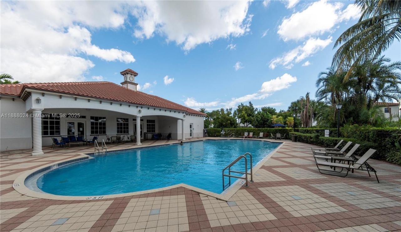 4130 Napoli Lake Dr, Riviera Beach, FL 33410 Photo