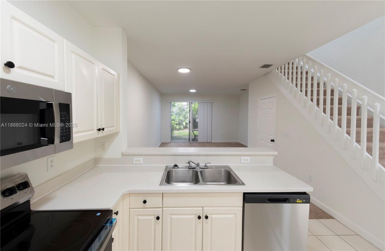 4130 Napoli Lake Dr, Riviera Beach, FL 33410 Photo