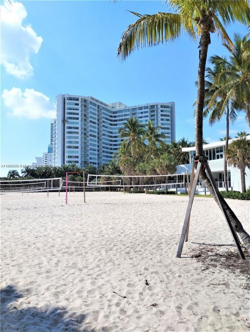 7135 Collins Ave, Unit 625, Miami Beach, FL 33141 Photo