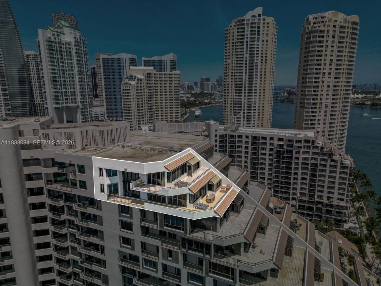 520 Brickell Key Drive, Unit UPH-03, Miami, FL 33131 Photo