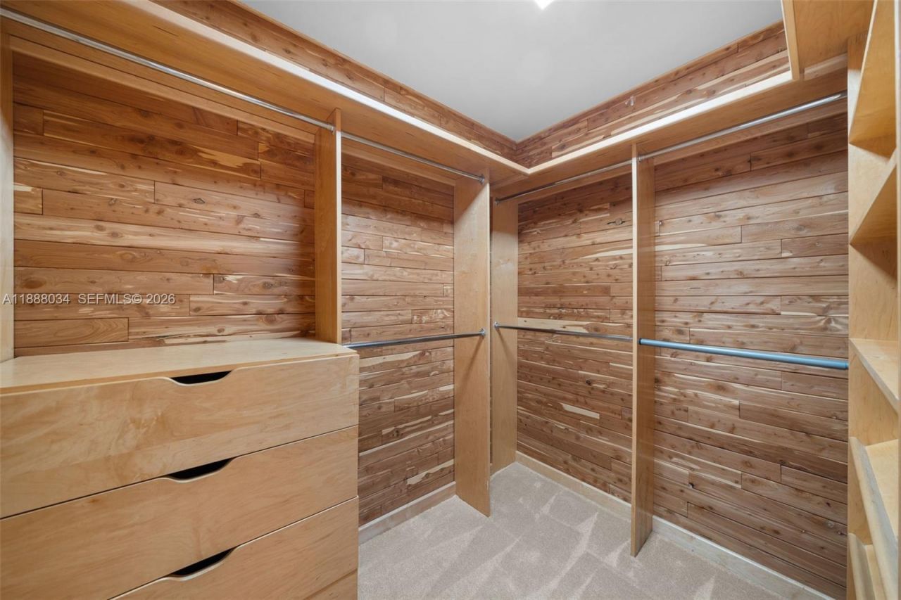 520 Brickell Key Drive, Unit UPH-03, Miami, FL 33131 Photo