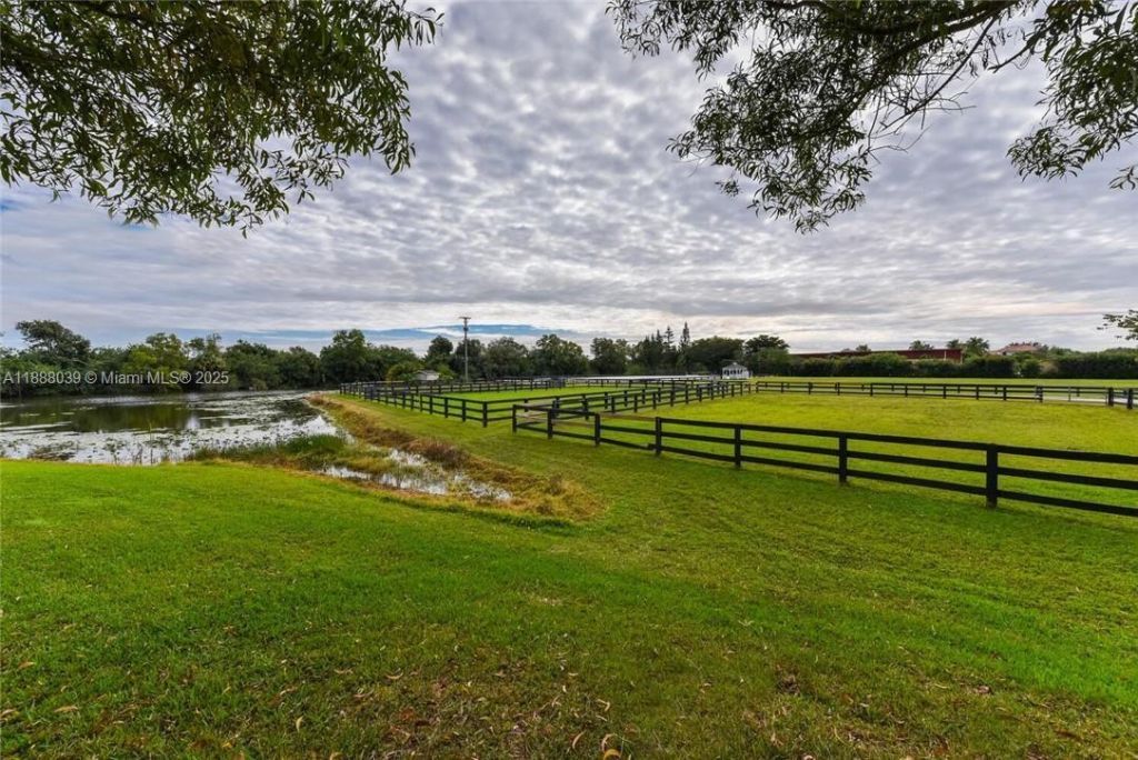 14390 Palm Beach Point Blvd, Wellington, FL 33414 Photo